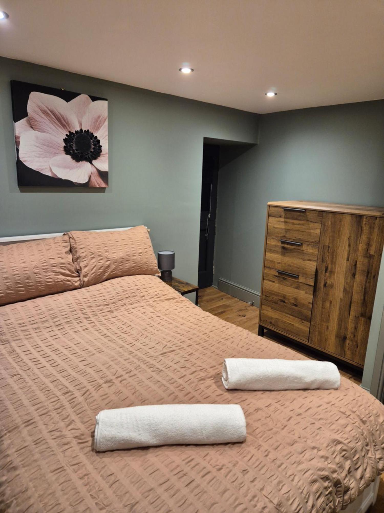Charming 1 Bed Peak District Barn Conversion Foolow Kültér fotó